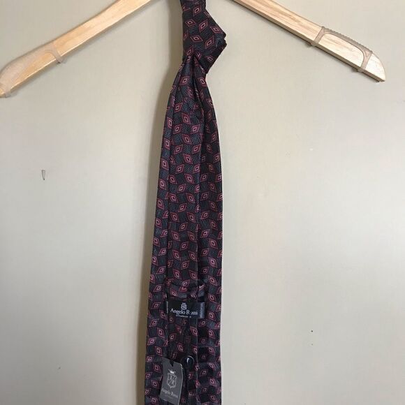 Hand made Angelo Rossi tie - Picture 7 of 7